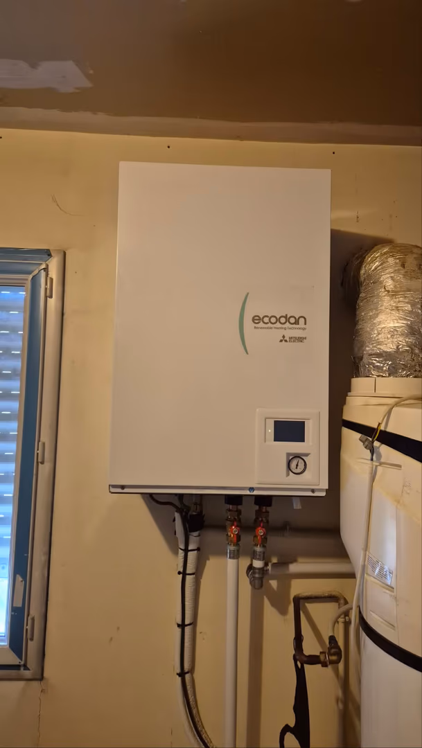 Pompe à chaleur air-eau Mitsubishi Ecodan installée par Kozéo en Saône-et-Loire