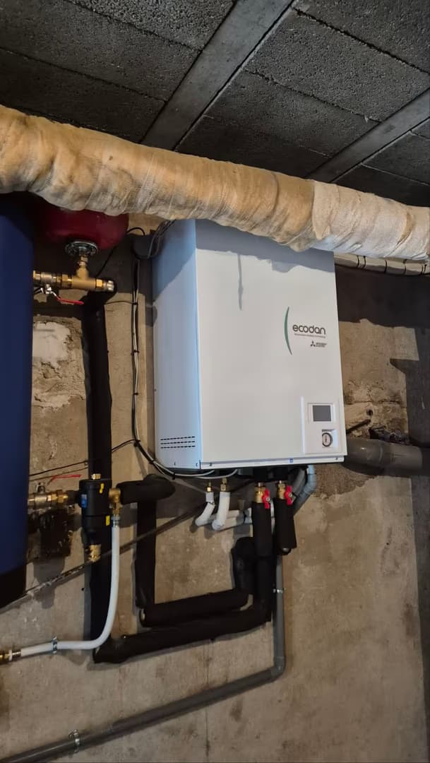 Pompe à chaleur Mitsubishi Ecodan installée par Kozéo à Beaune
