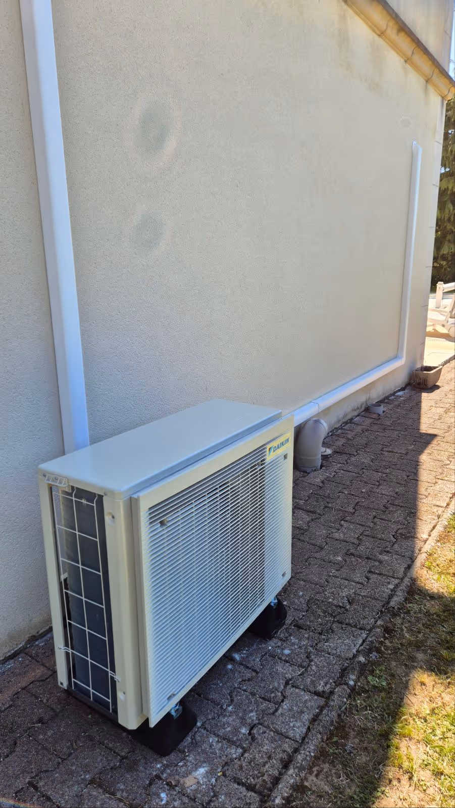 Climatisation Daikin installée par l'équipe salariée Kozéo en Saône-et-Loire